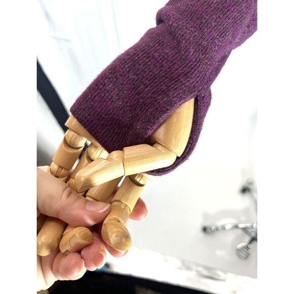 Athleta Womens Inner Twist Hooded Sweatshirt Long Sleeve Size Large Red Purple - Picture 6 of 13